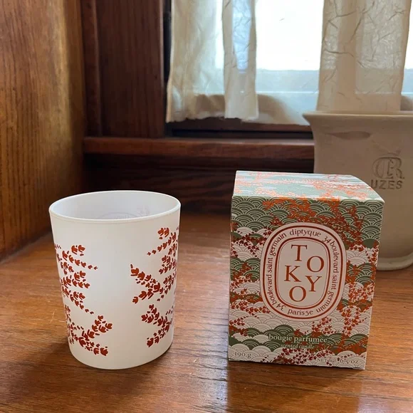 Empty Diptyque Tokyo City Candle 190g/6.5oz - Picture 2 of 2